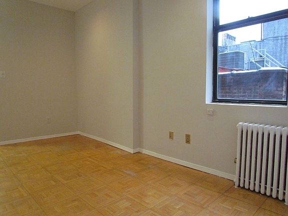 2nd image of 210 Thompson St APT 6CN