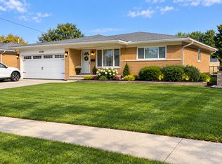 32656 Rugby Dr, Warren, MI 48088