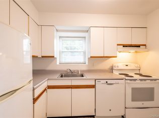 101 Sylvan Ave APT 65, Miller Place, NY 11764
