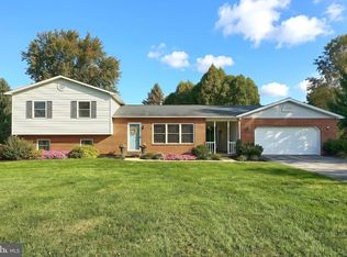 22 Willow Creek Rd, Wrightsville, PA 17368