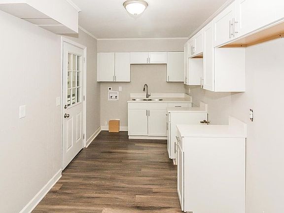 5th image of 1727 Merrycrest Dr