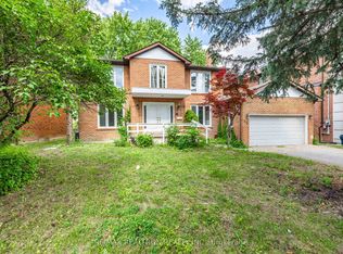 23 Lawnview Dr, Toronto, ON M2N 5J9