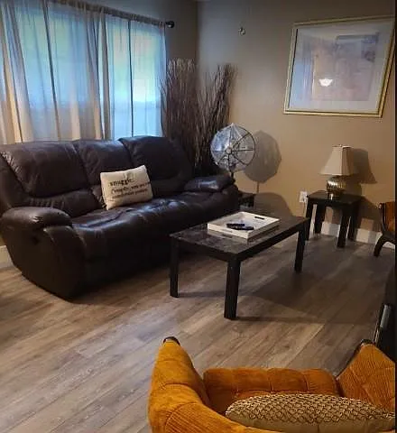 302 Kings Port St — Photo 15
