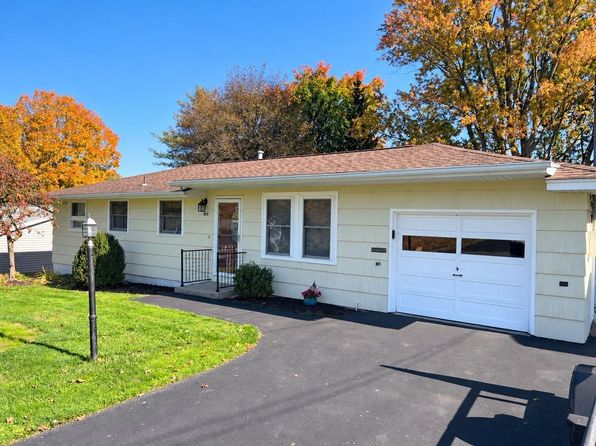 105 Calumet Dr