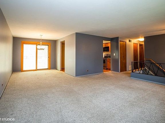 4th image of 432 Westover Ln