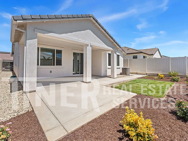 3062 Pansona St — Photo 23