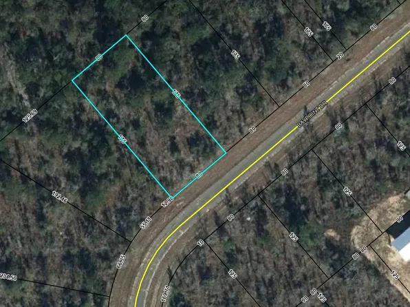 14 Baypoint Dr, Chipley, FL 32428