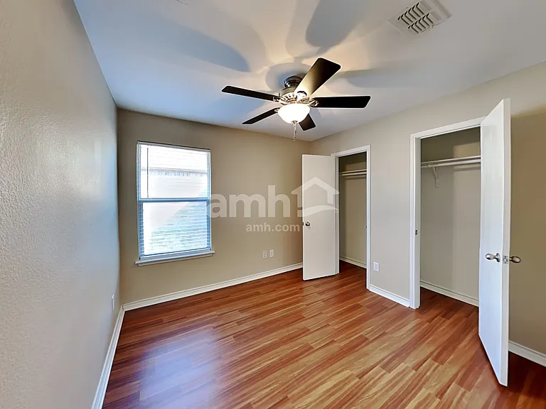 128 Stanford — Photo 15