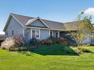617 Badger Dr, Evansville, WI 53536