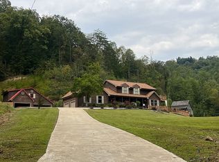 357 Freds Fork Of Mays Br, Prestonsburg, KY 41653