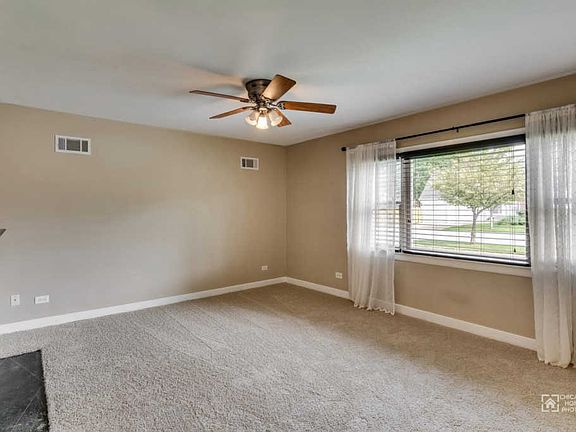 5th image of 2839 W 97th St