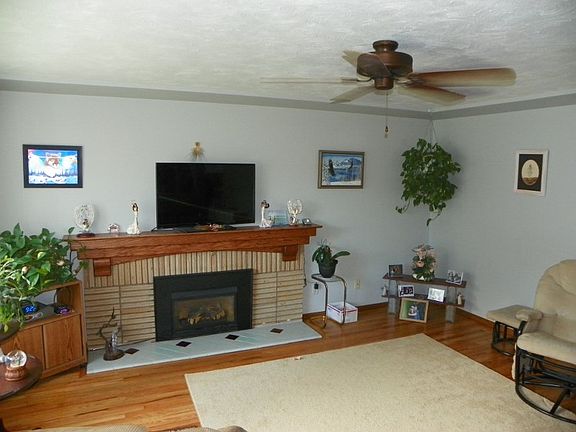 4th image of 1214 E Liberty Ave