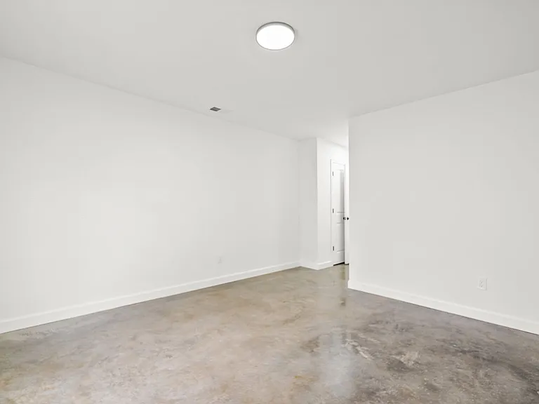 3193 Winslow Rd — Photo 19