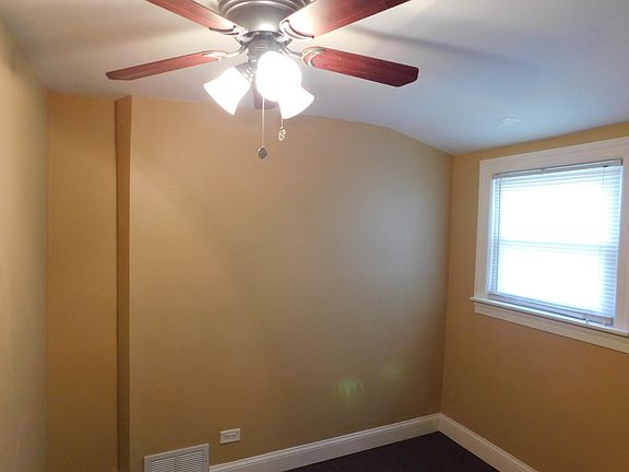 5th image of 14772 Lincoln Ave