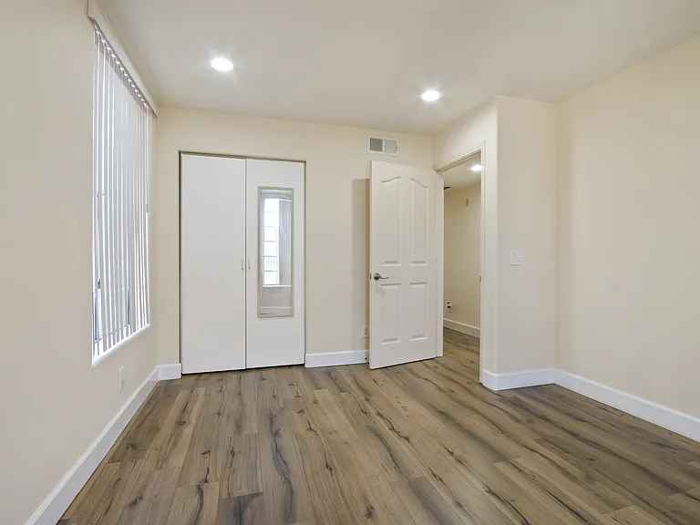 12019 Rochester Ave #2 — Photo 12