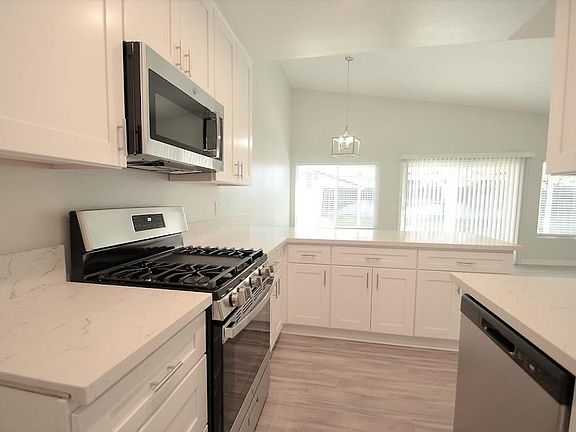 4th image of 1112 McKinley St