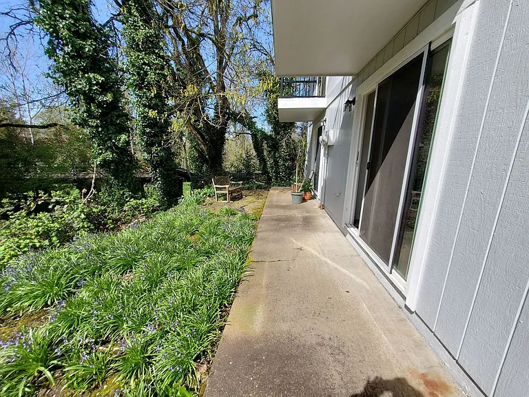 1015 5th Ave SW #14 — Photo 12