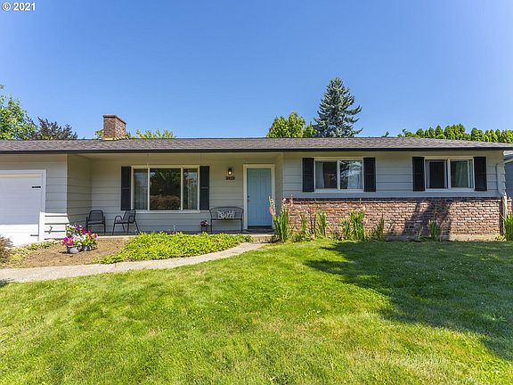 2nd image of 6315 SE Furnberg St