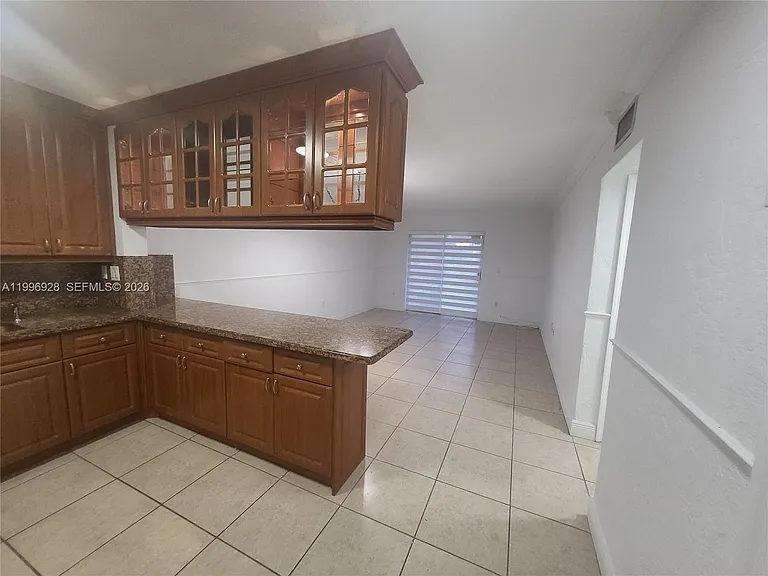 1275 W 35th St #29B — Photo 9