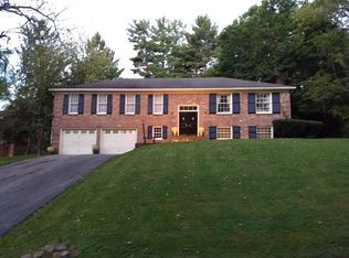 3104 Springcrest Dr, Spring Valley, KY 40241