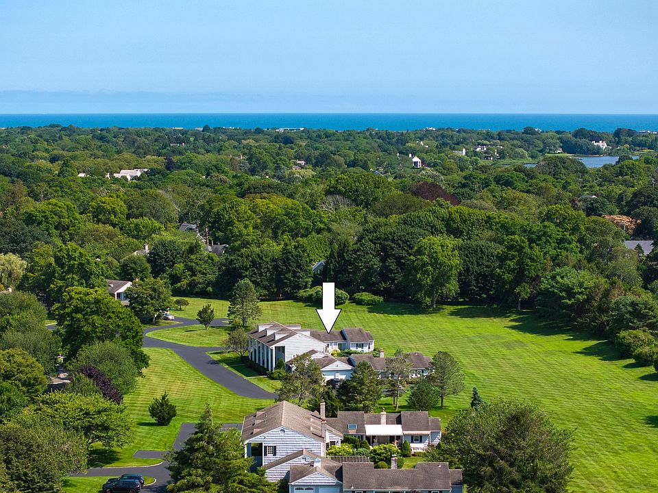 1st image of 20 Saint Andrews Cir