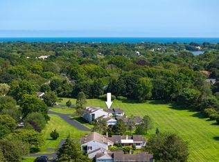 20 Saint Andrews Cir, Southampton, NY 11968