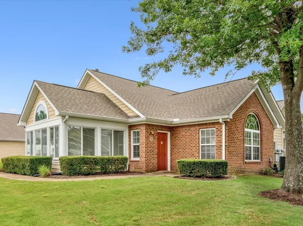 1809 Appling Oaks Cir #90, Cordova, TN 38016