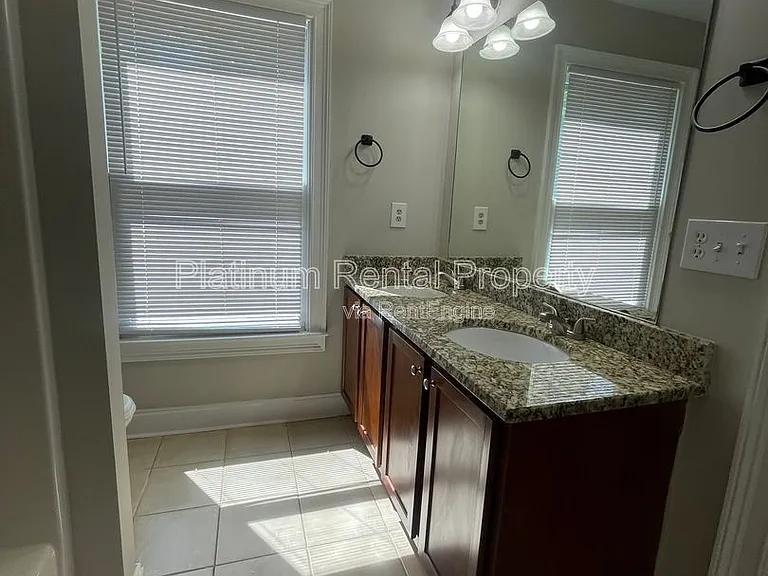 750 Terry St SE — Photo 30