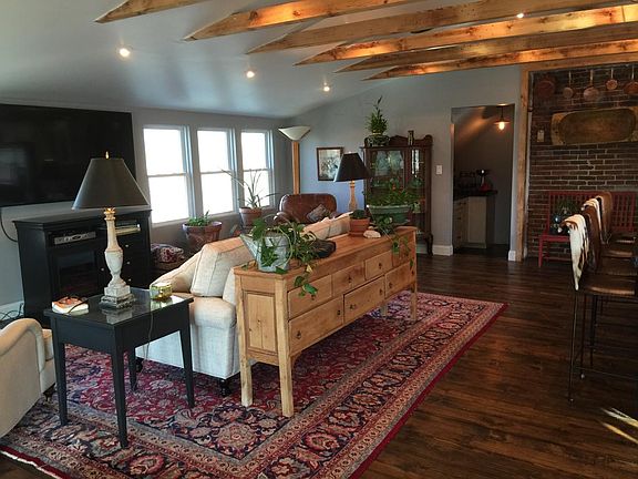 5th image of 472 Beechwood St #2
