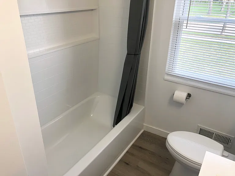 13431 Oak Park Blvd — Photo 6