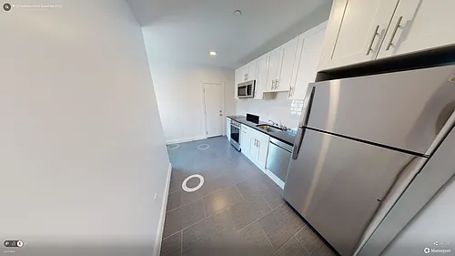 123 Sutherland Rd #1L Photo 1