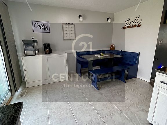 5th image of 5051 Bluffview Dr