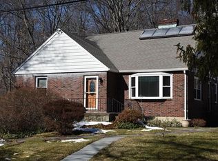 922 Lester Rd, Yorktown Heights, NY 10598