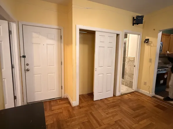 (undisclosed Address), Bronx, NY 10466