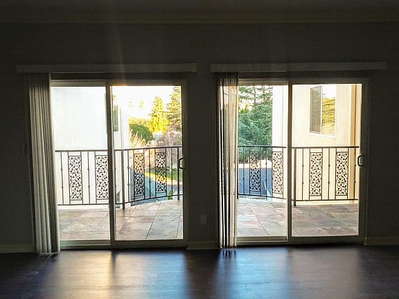 Two DOUBLE Patio Doors. GREAT VIEWS and Breezes