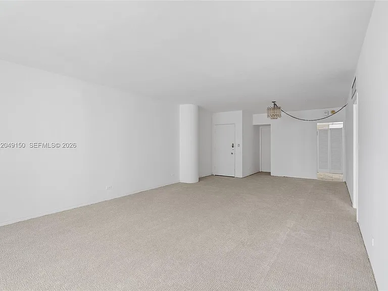 5005 Collins Ave #509 — Photo 20