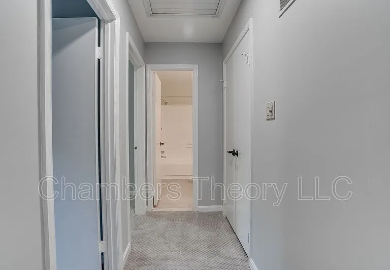 1003 Jennifer Ln — Photo 17