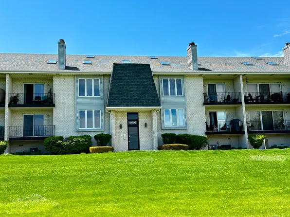 15703 Lake Hills Ct Unit 1S, Orland Park, IL 60462