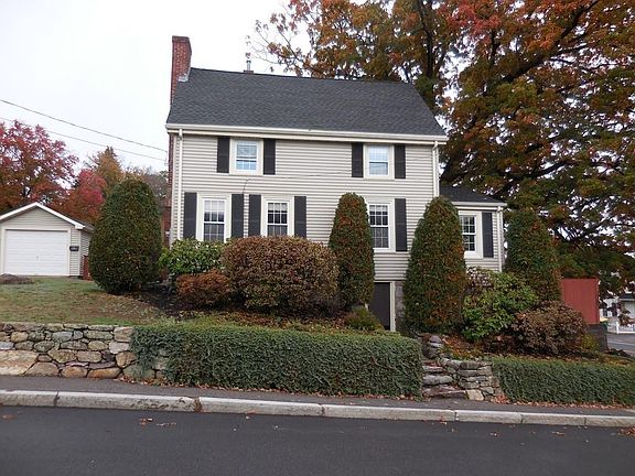 2nd image of 1383 Washington St