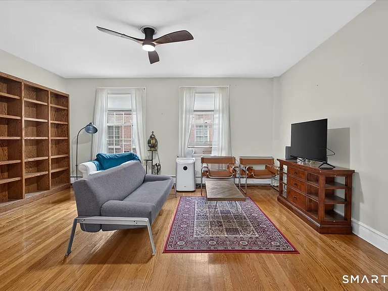 146 Everit St #B — Photo 2