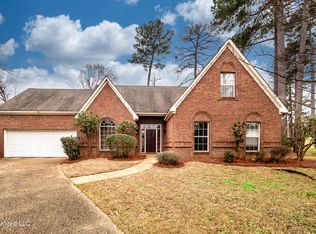 400 Autumn Creek Dr, Ridgeland, MS 39157