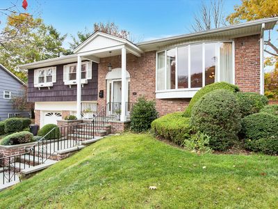 131 Executive Dr, Manhasset Hills, NY, 11040