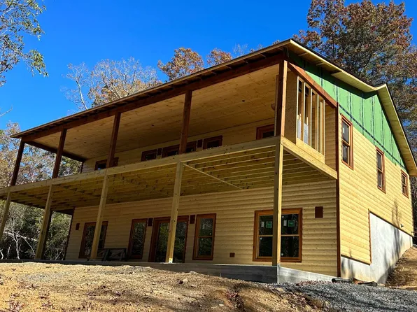 265 Ross Dr, Mineral Bluff, GA 30559