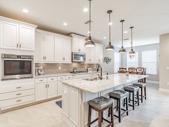2nd image of 4622 Tivoli Dr