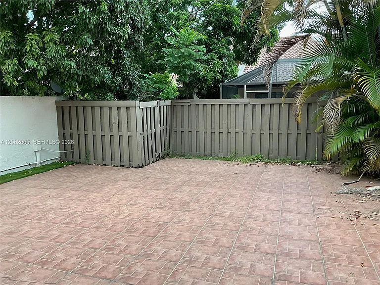 8559 SW 115th Pl — Photo 18