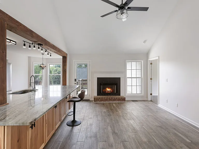 8001 Anna Ct — Photo 16