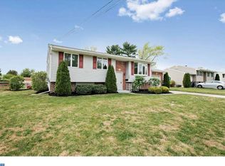 707 Francis Dr, Williamstown, NJ 08094