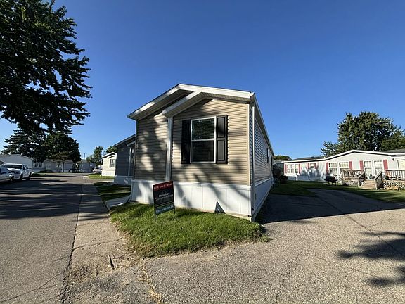 2nd image of 43301 W Morgan #201