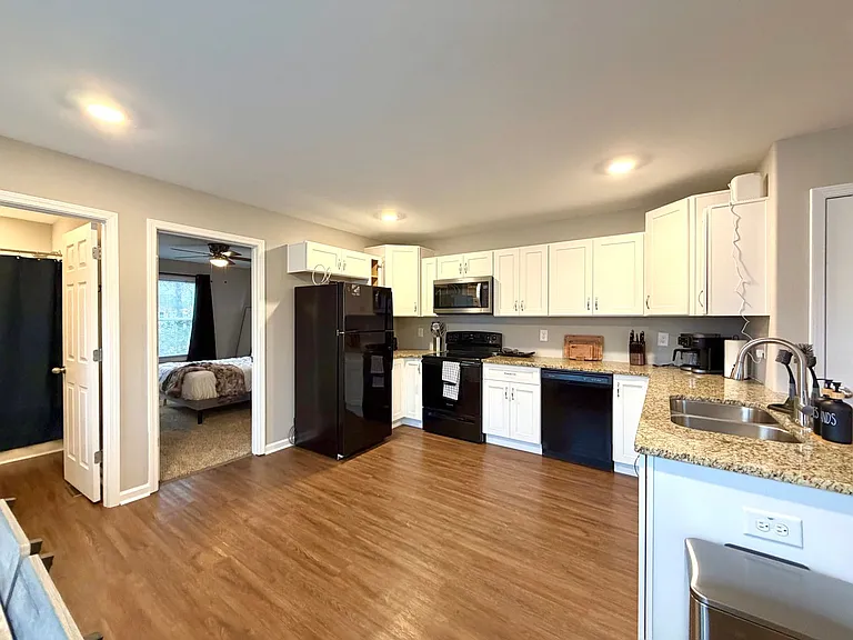 925 Woody Hills Dr — Photo 9