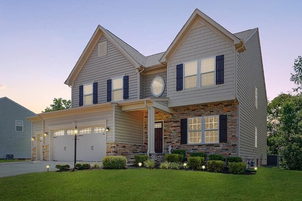 1st image of 1220 Eagle Pl